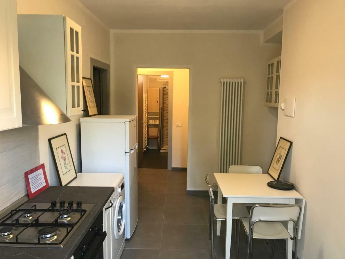 Alloggio Ideale Per 5 Terre E Per Via Francigena Apartment Sarzana Luaran gambar